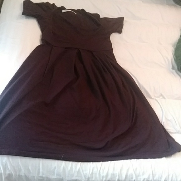 Beautiful Merlot-colored Empire-Waist Dress - Picture 2 of 3